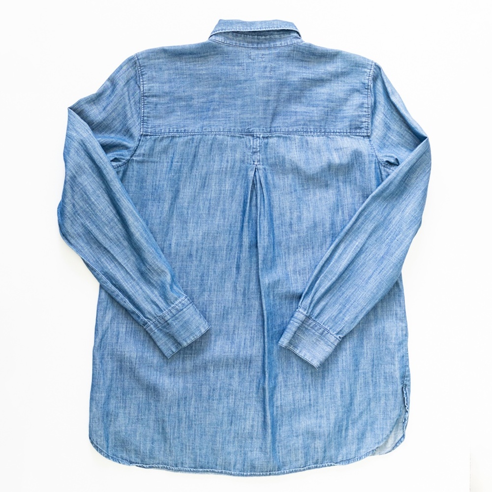 Loft Soft Denim Button Down Size Small - image 7